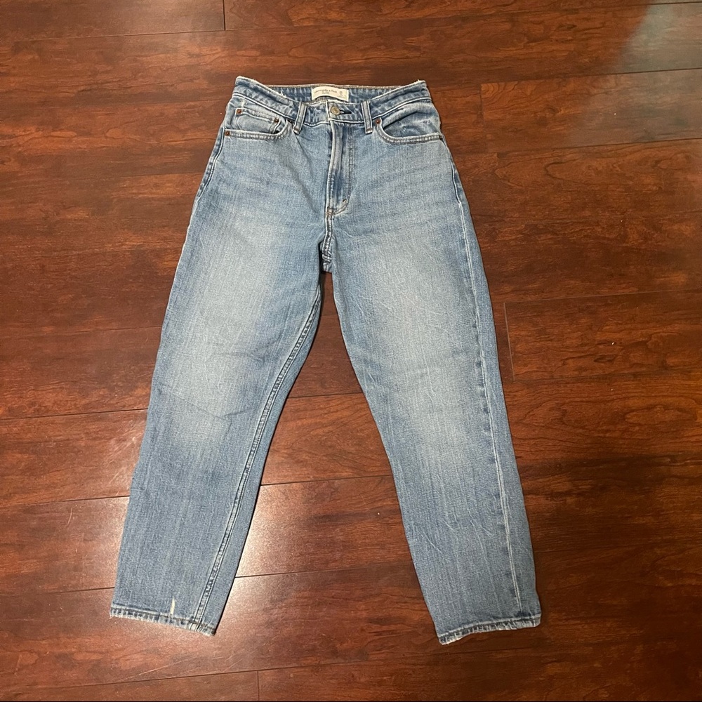 Abercrombie Mom High Rise Jean